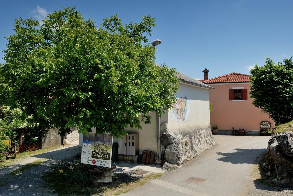 Вилла Tourist Farm Dujceva Domacija Vremski Britof Экстерьер фото